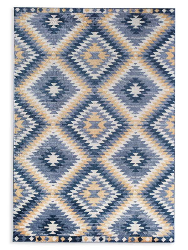 CosmoLiving by Cosmopolitan Geometric Area Rug